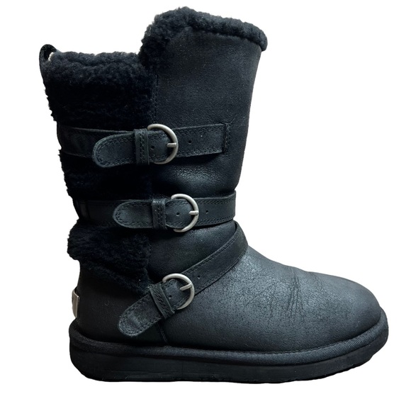 UGG Shoes - Ugg "Becket" Style 1005380 Black Water Resistant Sheepskin Lined Boots Women's 7